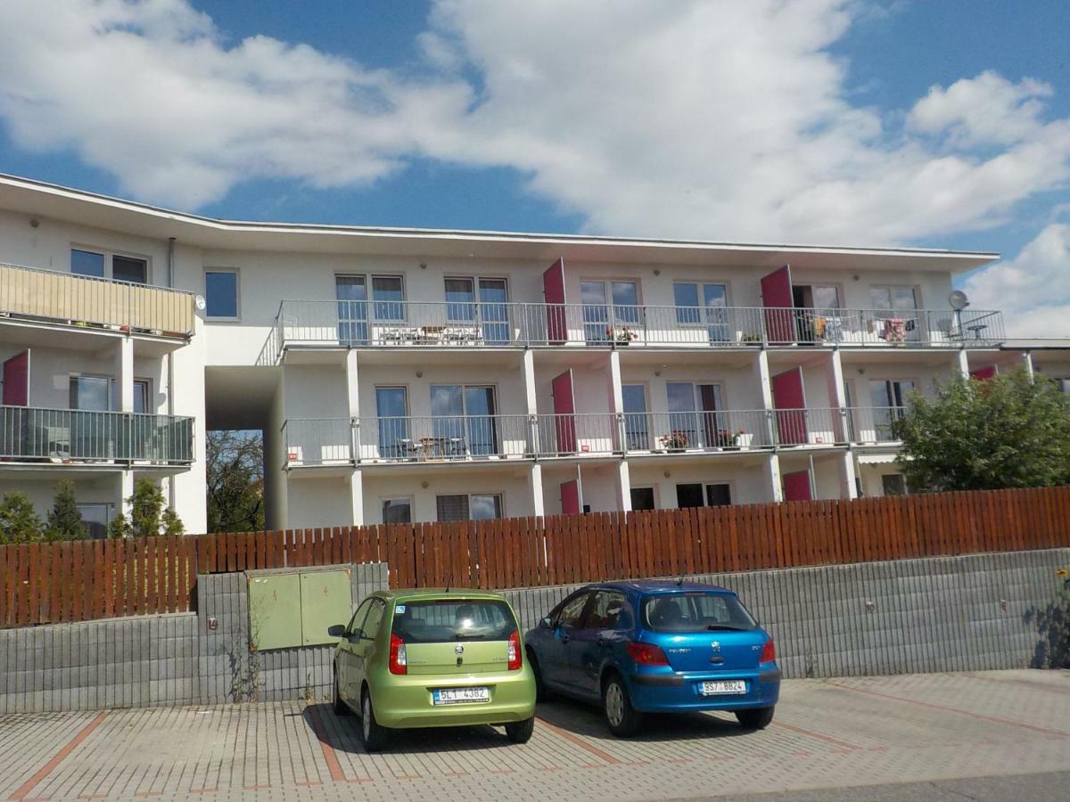 Guest House Beroun Zdice Bagian luar foto